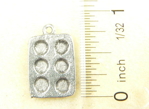 Muffin Tin Charm