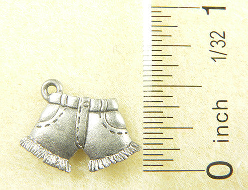 Cut-Off Denim Shorts Charm